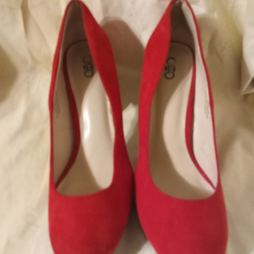 Red high heels size 10 CATO